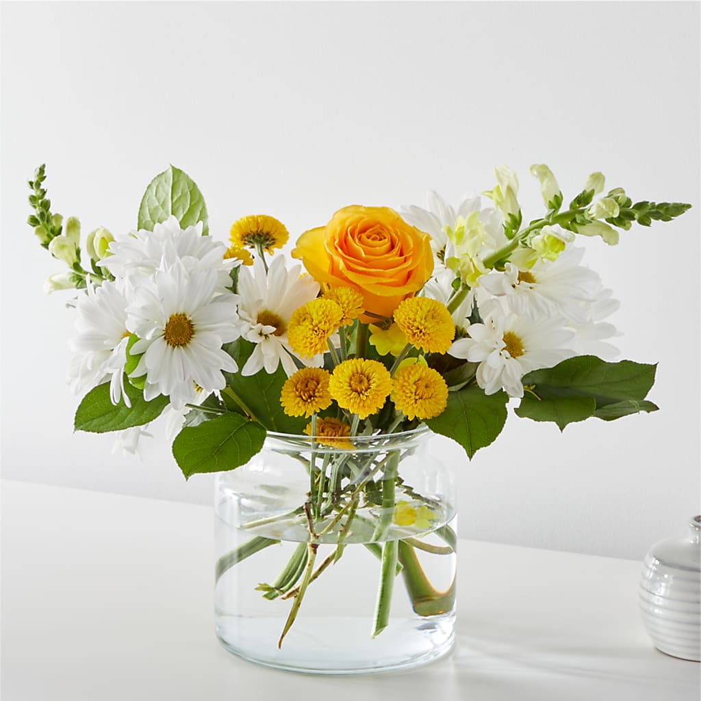 Sun Salutation Bouquet – XINAI'S FLOWERS, Chowchilla CA