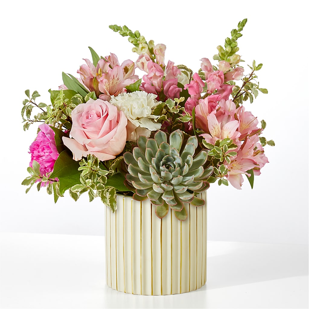 Magenta Musings Bouquet – XINAI'S FLOWERS, Chowchilla CA