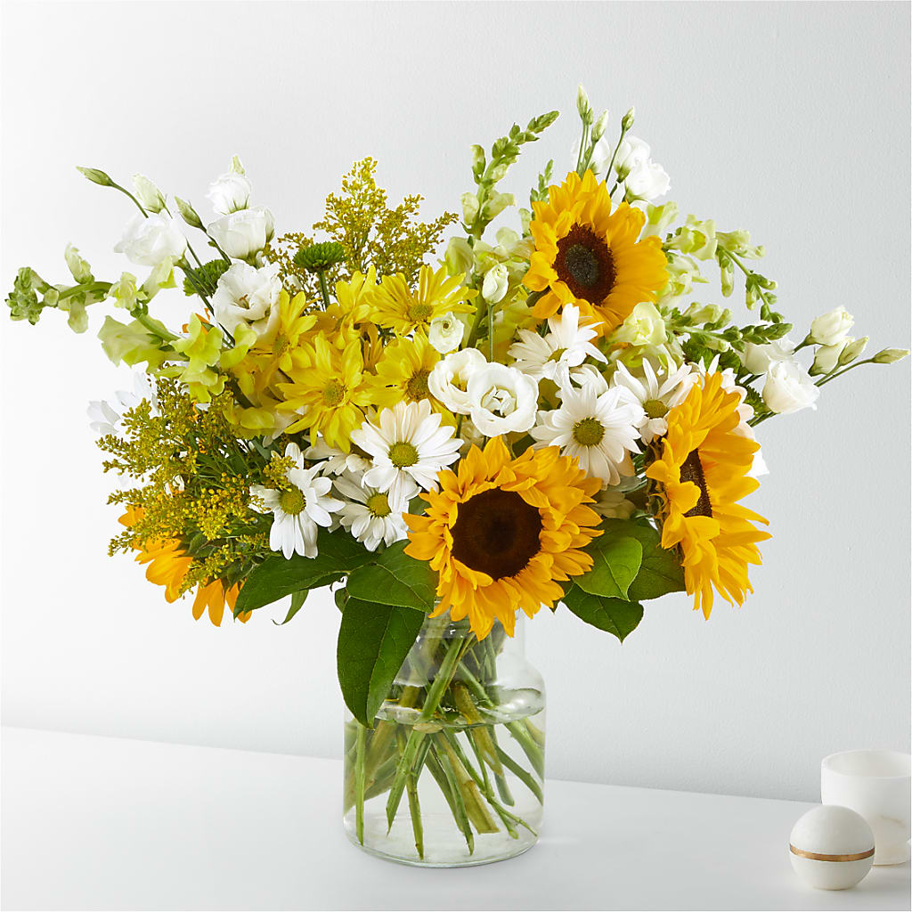 Hello Sunshine Bouquet – XINAI'S FLOWERS, Chowchilla CA
