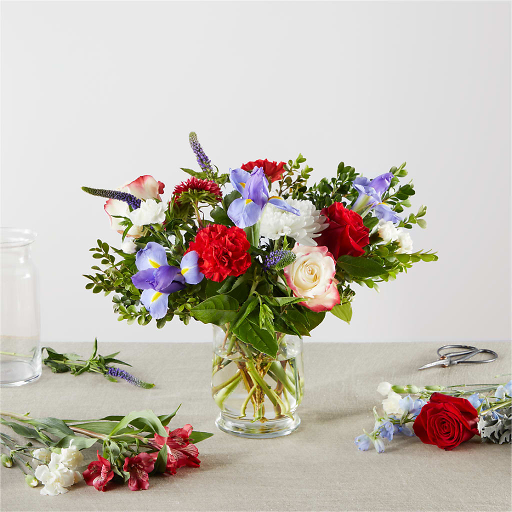 Star Spangled - A Florist Original – XINAI'S FLOWERS, Chowchilla CA