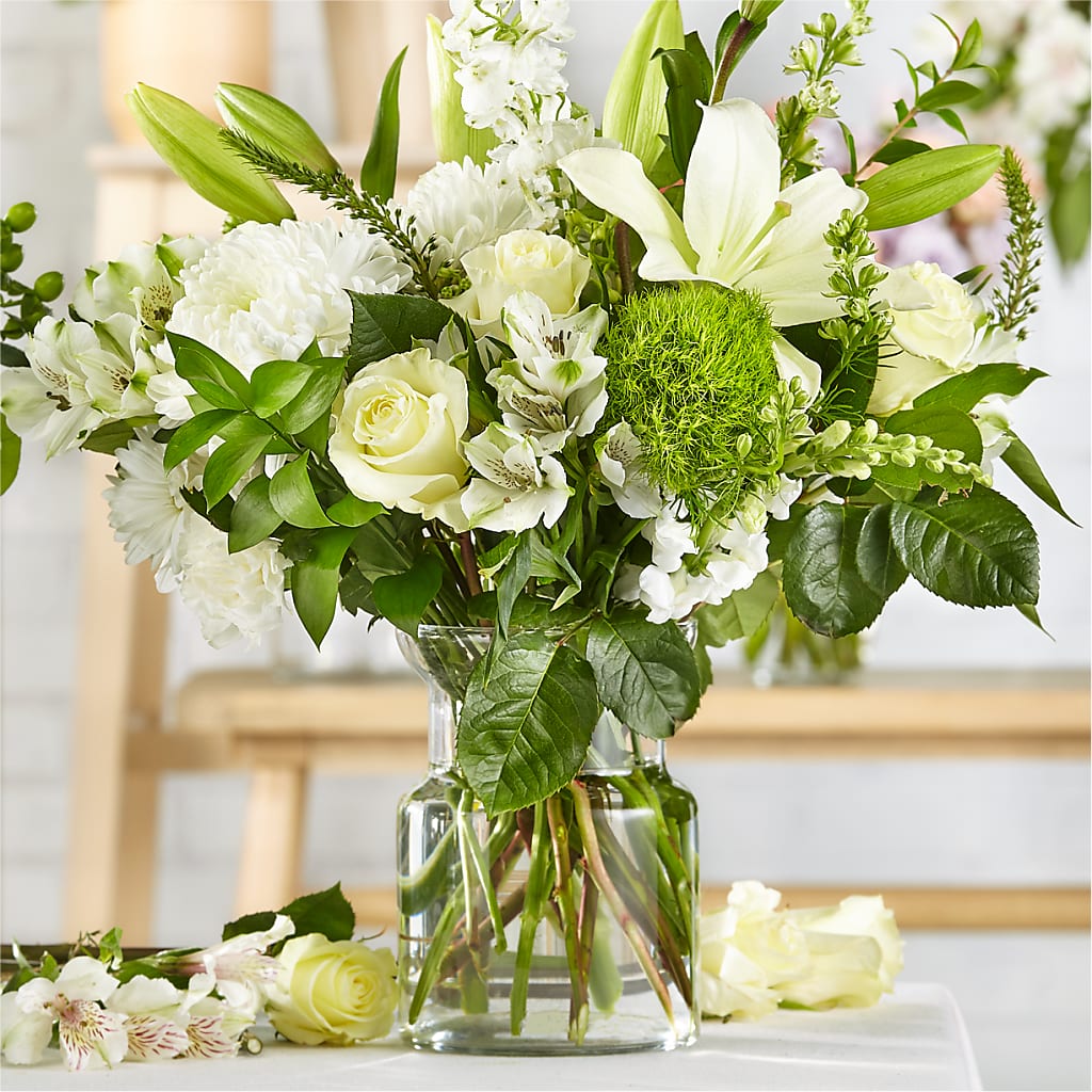Classic Ivory – A Florist Original – XINAI'S FLOWERS, Chowchilla CA