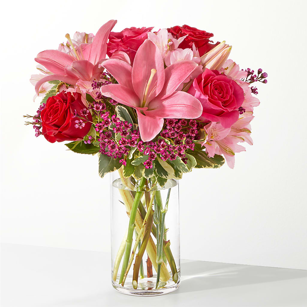 Lucky in Love Bouquet – XINAI'S FLOWERS, Chowchilla CA