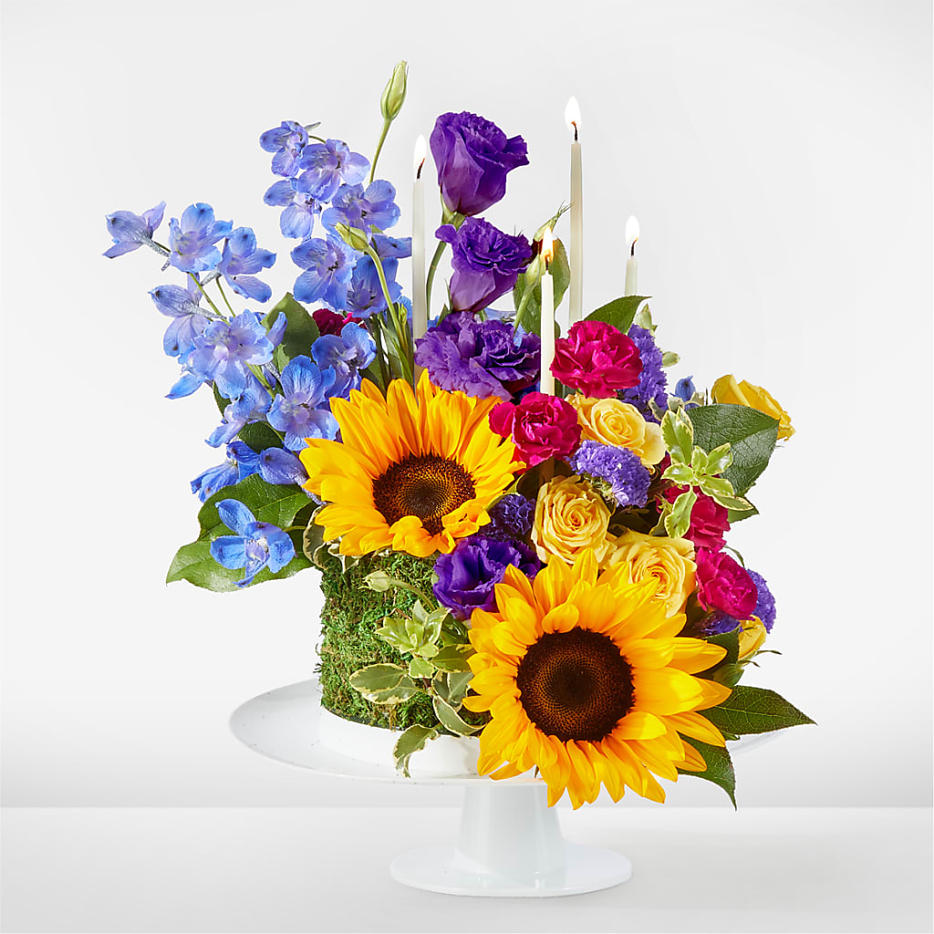 Star of the Day Floral Cake – XINAI'S FLOWERS, Chowchilla CA