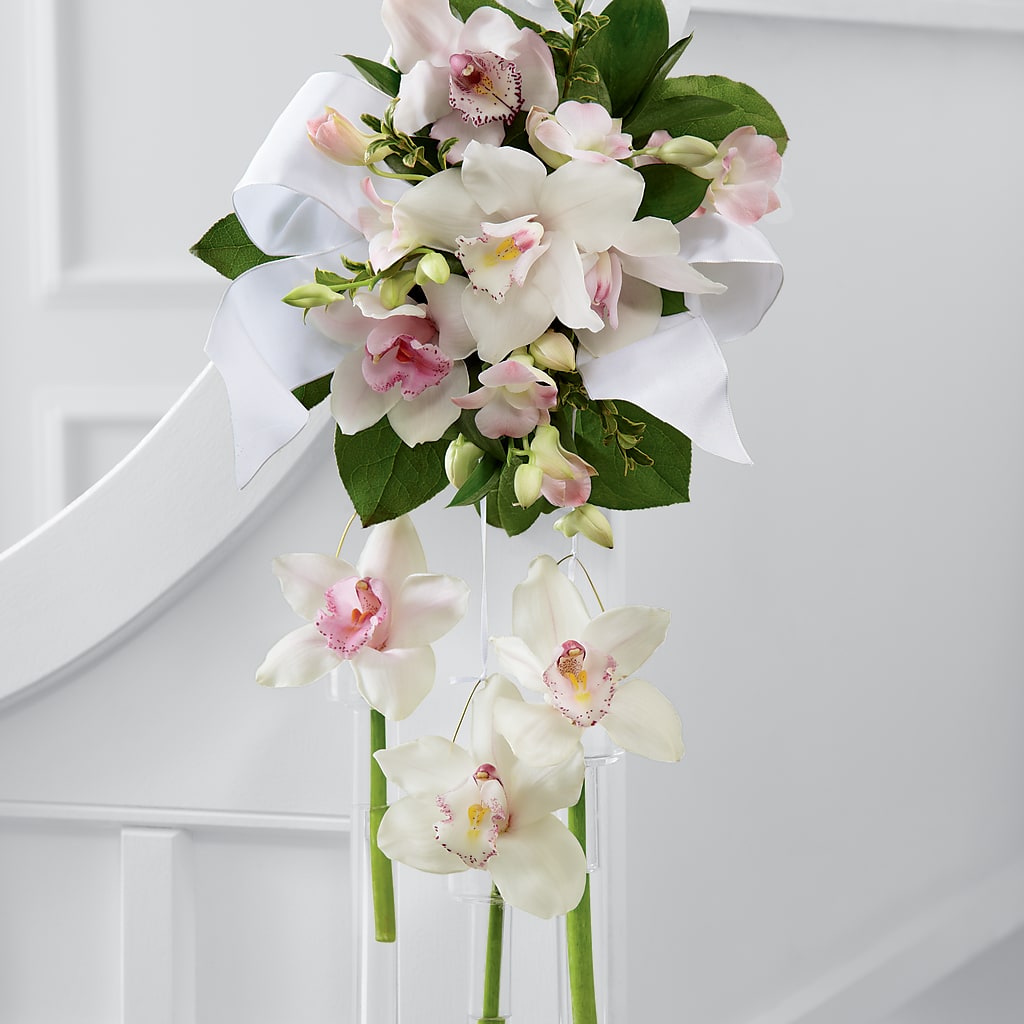 Perfect Entrance Pew Arrangement – XINAI'S FLOWERS, Chowchilla CA