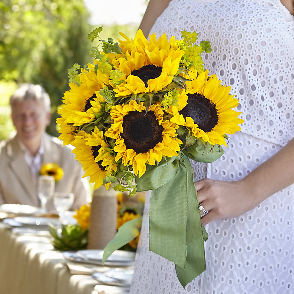 Free Spirit Bouquet – XINAI'S FLOWERS, Chowchilla CA