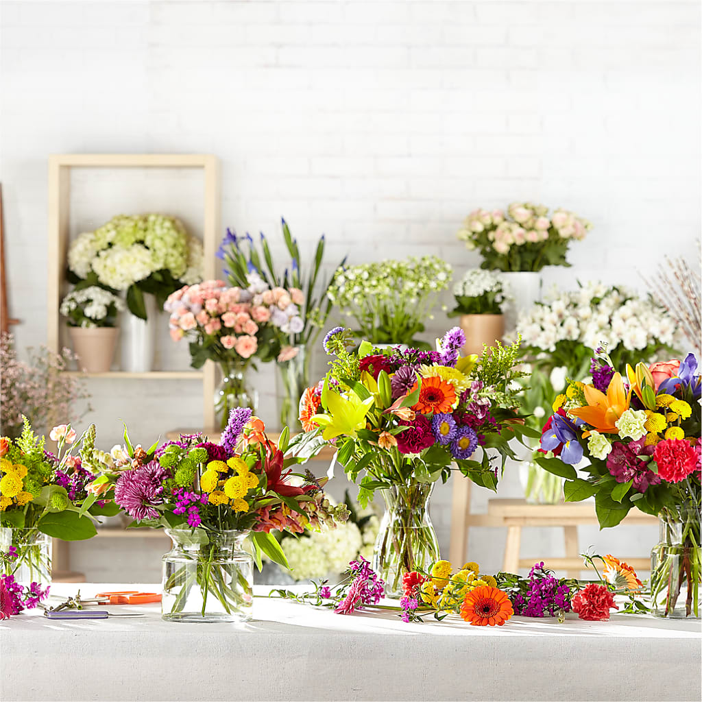 Bold & Bright – A Florist Original – XINAI'S FLOWERS, Chowchilla CA