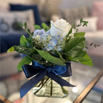 Sky Blue Delight Bouquet – XINAI'S FLOWERS, Chowchilla CA