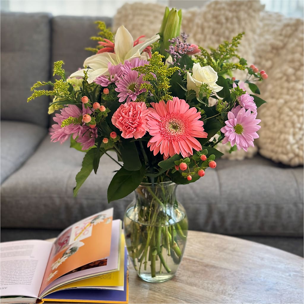 Pastel Tradition - A Florist Original – XINAI'S FLOWERS, Chowchilla CA