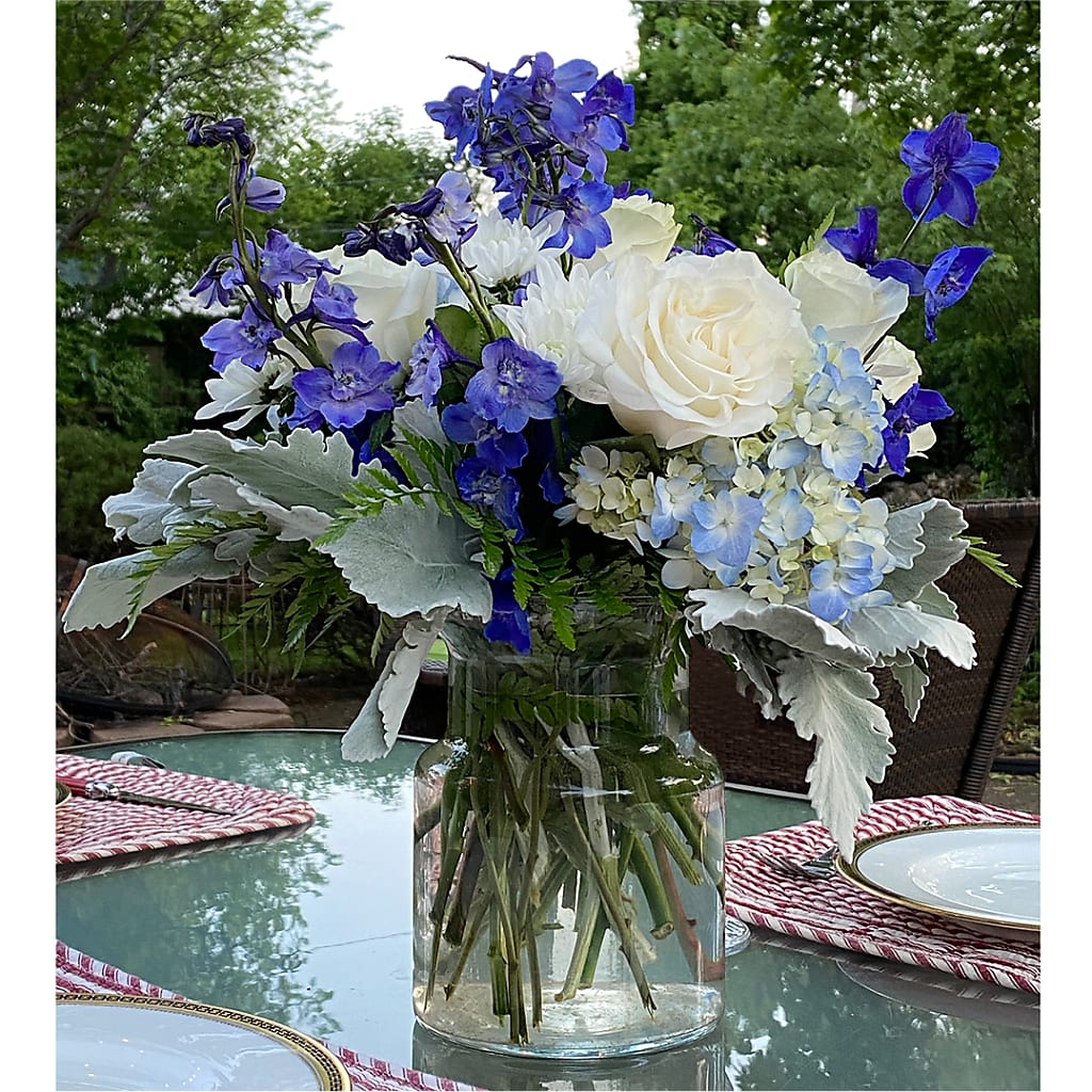 Clear Skies Bouquet – XINAI'S FLOWERS, Chowchilla CA