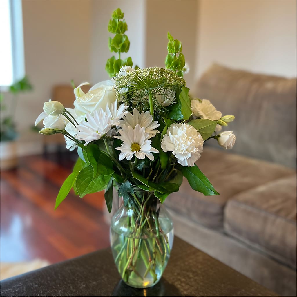 Classic Ivory – A Florist Original – XINAI'S FLOWERS, Chowchilla CA