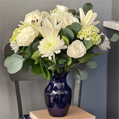 Snowy Dreams Bouquet – XINAI'S FLOWERS, Chowchilla CA