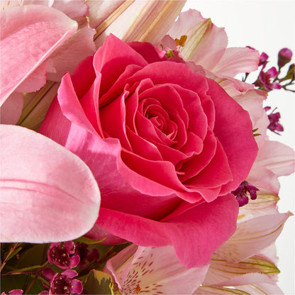 Lucky in Love Bouquet – XINAI'S FLOWERS, Chowchilla CA
