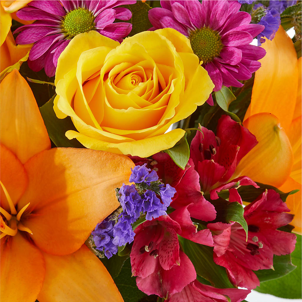Colorful Visions Bouquet – XINAI'S FLOWERS, Chowchilla CA