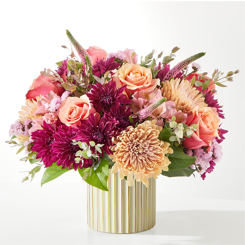 Berry Cobbler Bouquet with Ivory Vase – XINAI'S FLOWERS, Chowchilla CA