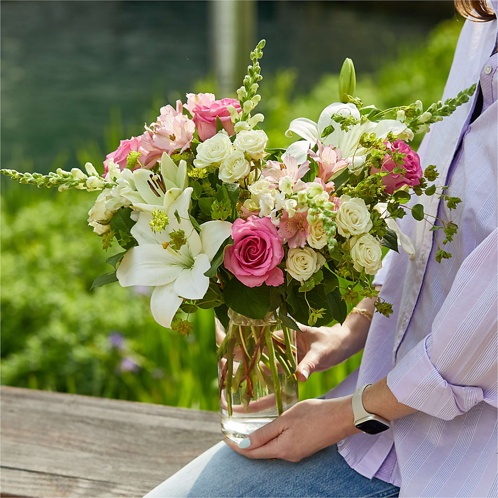 Fondly Bouquet – XINAI'S FLOWERS, Chowchilla CA