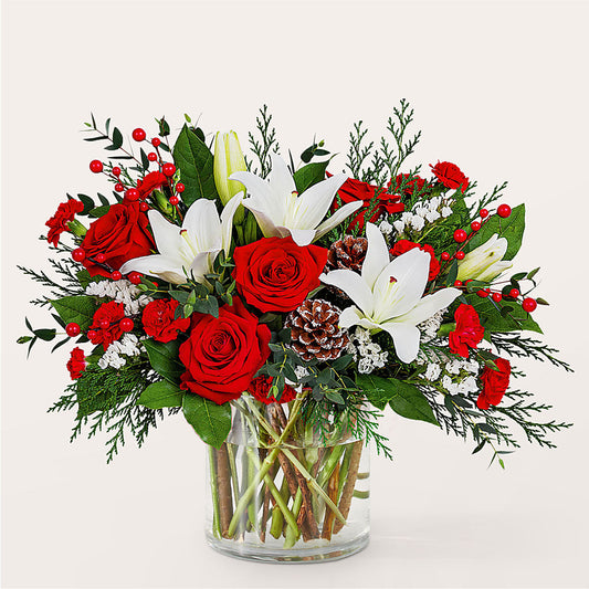 Best in Snow Bouquet – XINAI'S FLOWERS, Chowchilla CA